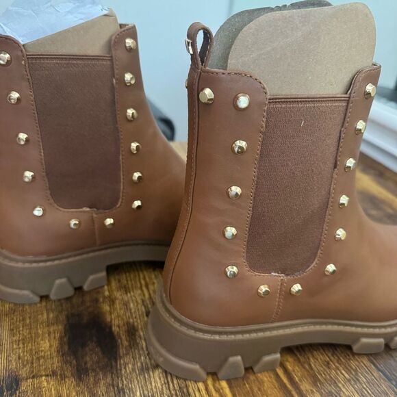 Michael Kors Ridley Astor Stud Leather Boots Size 7.5 New in box - Picture 9 of 15